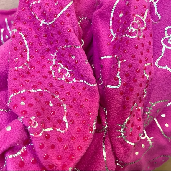 New Without Tags Hello Kitty Onesie PaJama In Size Small - Picture 11 of 11